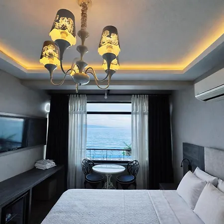 Yali Bahce Mudanya * Burgaz