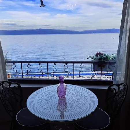 Yali Bahce Mudanya * Burgaz