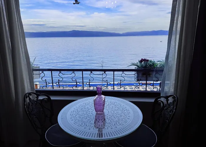 Yali Bahce Mudanya * Burgaz